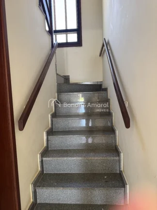 Imagem Este imóvel espaçoso oferece 153m² de área construída, garantindo conforto e amplitude em todos...
