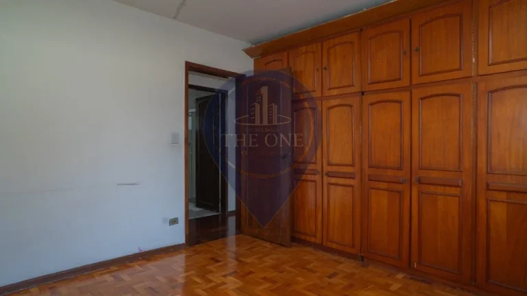 Imagem Apartamento de luxo na Vila Mariana: 4 quartos, 1 suíte, 2 salas e 2 vagas de garagem - São Paulo-SP.