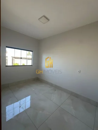 Imagem Casa com 3 quartos no Central Park, em terreno com 193m² com 102m² de área construída possui:

-...