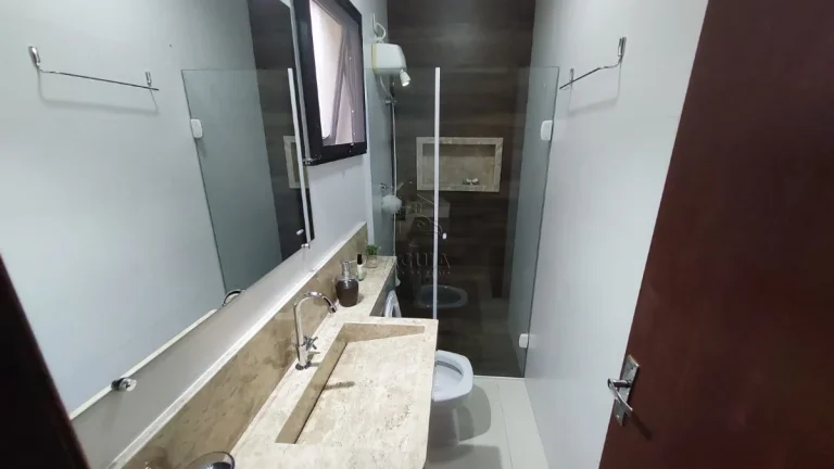 Imagem Casa em Condominio no Bairro do Horto com segurança 24 horas