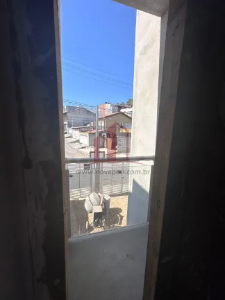 Imagem Sobrado em Fase de Construção: Casa à Venda em Franco da Rocha-SP, 2 Quartos, 2 Suítes, 1 Vaga de Garagem, 70m²