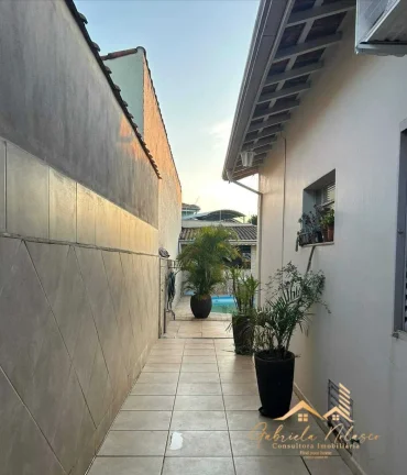 Imagem Casa Padrão no bairro Santa Cruz