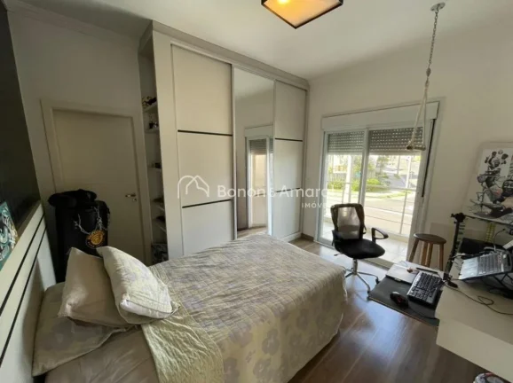 Imagem Linda casa assobrada à venda no Swiss Park em Campinas - SP.

Sobrado à venda em condomínio com S...