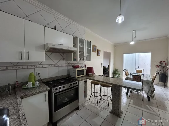 Imagem Casa com Piscina à Venda no Novo Horizonte – 3 Quartos e Espaço Gourmet!