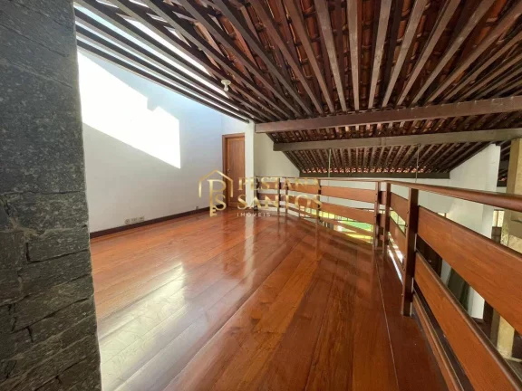 Imagem Oportunidade Única: Casa Espaçosa no Coração da Barra da Tijuca Arouca