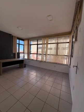 Imagem Sala comercial, 1.70m², Centro - Cabo Frio