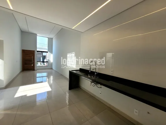 Imagem Excelente casa no Condomínio Heimtal Park com 3 dormitórios (1 suíte), sala e cozinha integradas, 2 banheiros e 1 vaga em terreno de 150m².