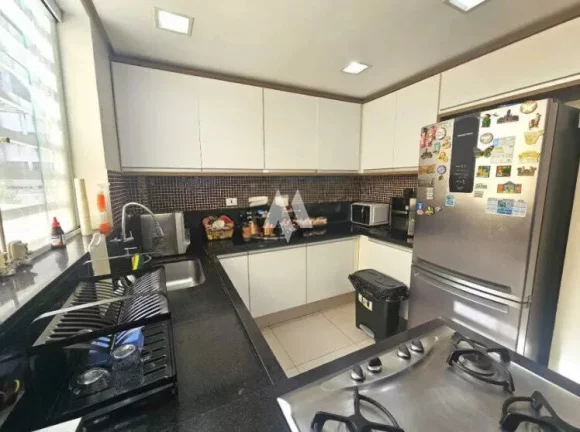 Imagem Sobrado com 3 quartos à venda, 170m² - Encruzilhada/Santos