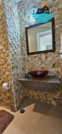 Imagem Casa lado nobre - Praia de Juquehy, 300 metros da praia, piscina, churrasqueira, 4 suítes, acomoda 8 pessoas | Juquehy Imobiliária