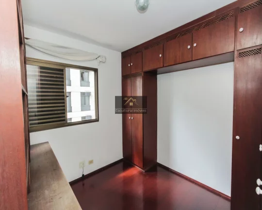 Imagem VENDA LOCAÇÃO CAMPO BELO APARTAMENTO 2 DORMITÓRIOS 1 VAGA SALA 2 AMBIENTES REPLETO DE ARMÁRIOS AR-CONDICIONADO GELADEIRA FOGÃO LAVADORA MICRO-ONDAS