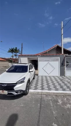 Imagem CASA COM 107 m² - BALNEARIO MARACANA - PRAIA GRANDE SP