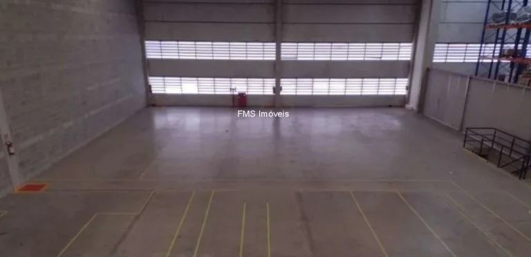 Imagem Galpão com 1.415m2 em Cotia/SP