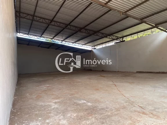 Imagem Galpão Comercial para Locação em Campo Grande-MS, Bairro Lagoa Dourada: 1 Sala, 1 Banheiro, 330m² de Área