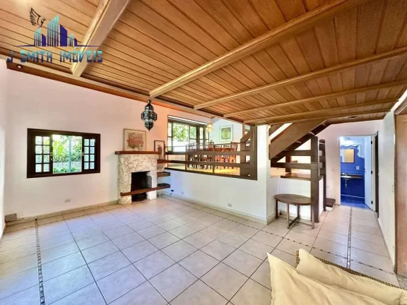Imagem Casa 3 dorm/1 suíte + LOFT hóspedes + Piscina, gourmet. Terreno 2.000m²