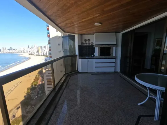 Imagem Apartamento frente mar com 3 suítes e 3 vagas de garagem em Balneário Camboriú/SC