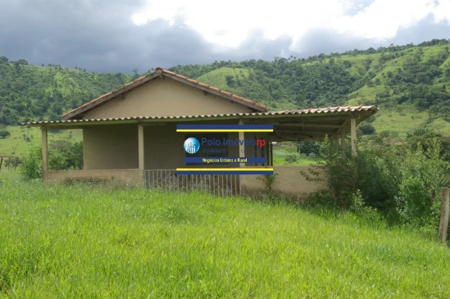 Fazenda 40 alqueires com estrutura, casa, água, energia, altitude para plantar café e gado, cidade Santo Antônio da Alegria - SP
