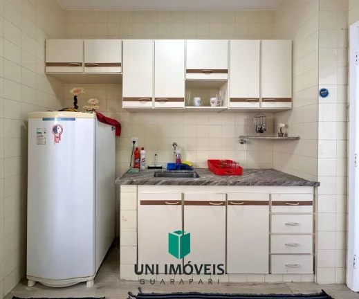 Imagem Lindo apartamento de 2 quartos com garagem na frente do Mar na Praia do Morro