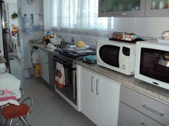 Imagem APARTAMENTO MOBILIADO PRÓXIMO À PRAIA