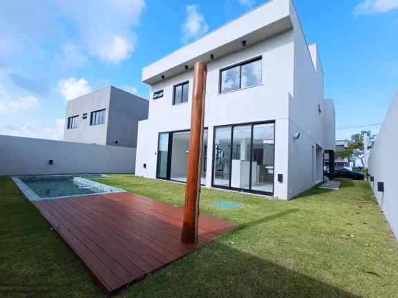 Imagem Imóvel de luxo: Casa em condomínio de 4 quartos em Vila de Abrantes, Camaçari-BA, com 4 suítes e 250m² de área. Aproveite!