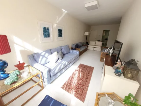 Imagem APARTAMENTO AMPLO, 1ª QUADRA NA PRAIA, COM 3 DOMITÓRIOS, SENDO 1 SUÍTE, 1 VAGA PARA AUTO