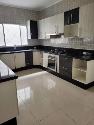 Imagem Sobrado com 4 dormitórios à venda, 1050 m² por R$ 900.000,00 - Jardim Cambiri - Ferraz de Vasconcelos/SP