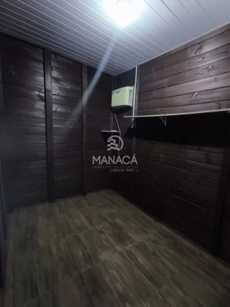 Imagem Kitnet de madeira com 32m² para alugar, 2 quartos, São Cristóvão em Barra Velha - SC