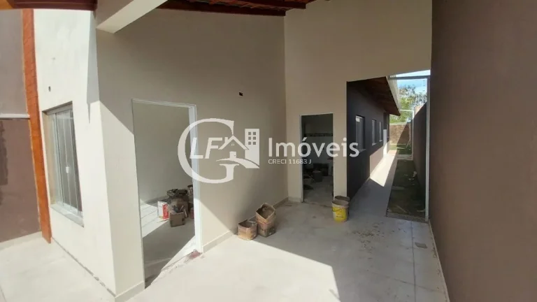 Imagem Casa Com Dois Quartos Mais uma Suite