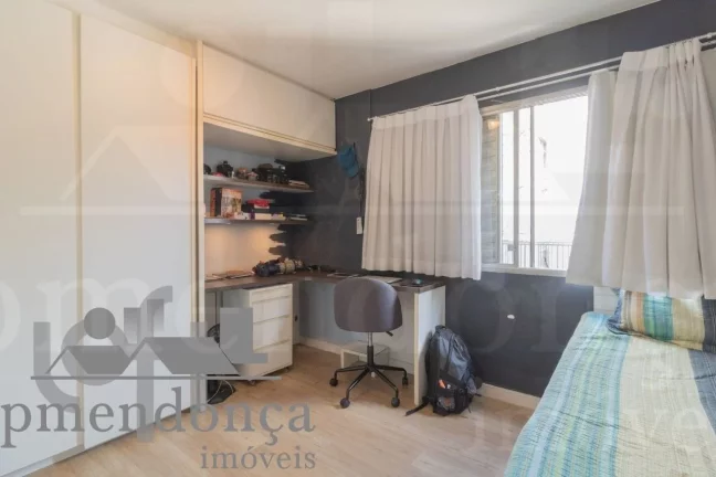 Imagem Apartamento em Higienópolis com 3 quartos ( 1 suíte ) e 1 vaga, 126m²