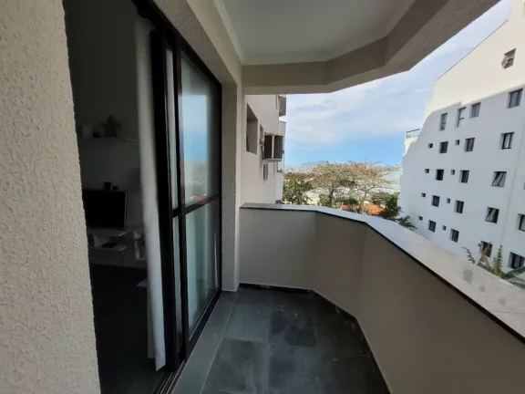 Imagem TOMBO – FRENTE AO MAR, EXCELENTE APARTAMETO COM LINDA VISTA, MARAVILHOSA ÁREA DE LAZER, GARAGEM NO PRÉDIO.