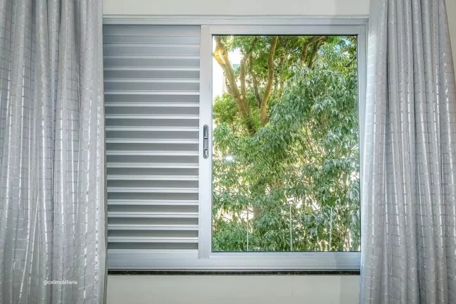 Imagem Imóvel amplo à venda com 3 quartos, sendo 1 suíte, e 2 banheiros no total. Este imóvel está bem...
