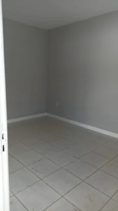 Imagem Casa Padrão para Venda e Aluguel em Centro Tijucas-SC