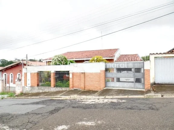 Imagem Casa 03 dormitórios a venda Bairro Jardim Santana! 300m² de terreno 255m² de construção.

 Acei...