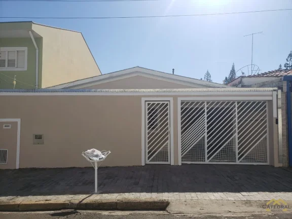 Imagem Casa com 4 quartos sendo 1 suíte e 4 vagas no Jardim Eulina em Campinas - SP