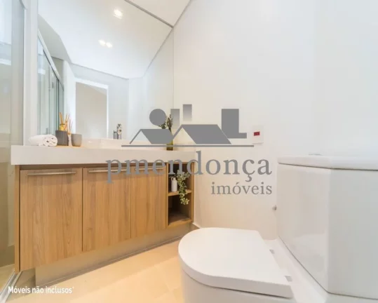 Imagem Apartamento reformado à venda em Higienópolis com 3 suítes e 4 vagas, 169m2.