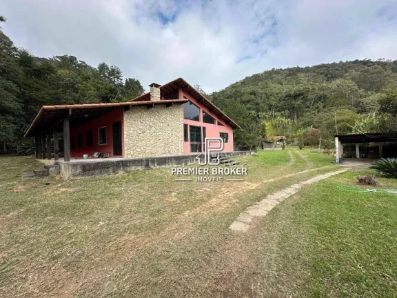 Imagem Casa com 5 dormitórios à venda, 350 m² por R$ 1.350.000,00 - Córrego das Pedras - Teresópolis/RJ