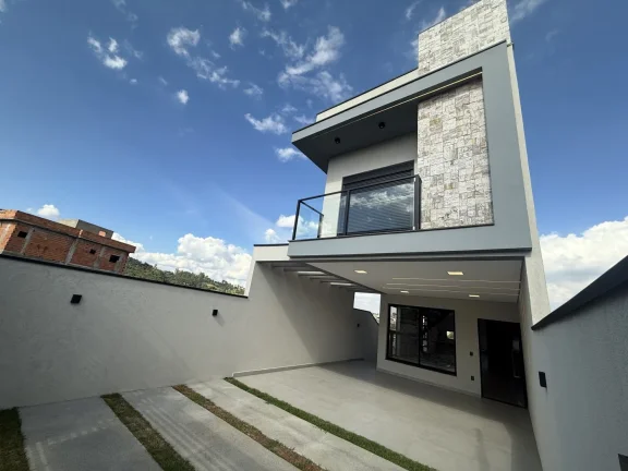 Imagem Casa à Venda, com 4 Vagas e Salão de Lazer