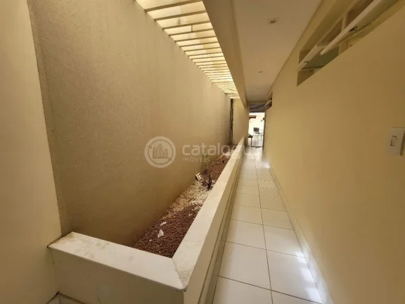 Imagem Casa à venda no bairro Tirol, Natal: 3 dormitórios, edícula com 2 suítes