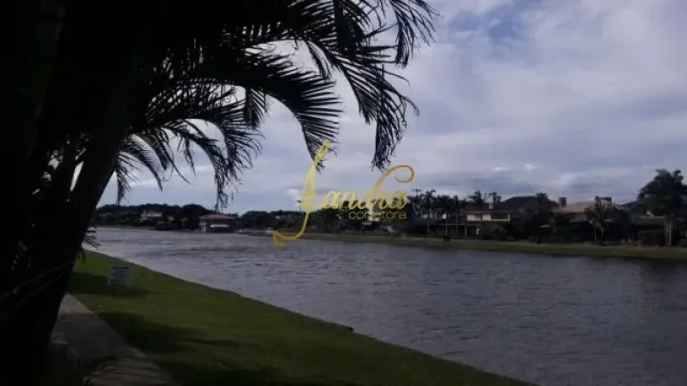 Imagem Sobrado Atlântida condomínio 4 suítes beira lago