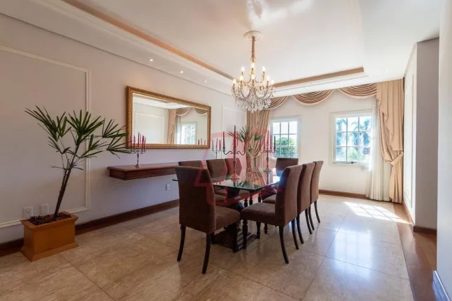 Imagem Casa 727 m² privativos,4 suites, 6 vagas e infraestrutura