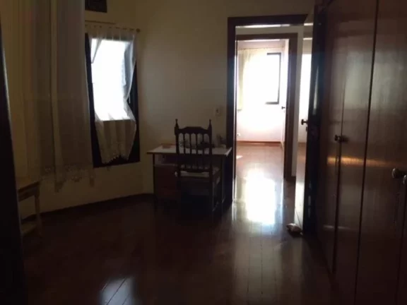 Apartamento com 150 m2, 3 dormitórios sendo 1 suíte e todos com armário embutido, sala de visita,...