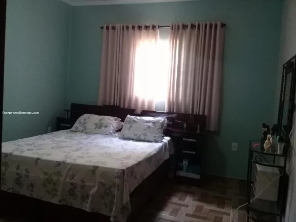 Imagem Casa para Venda em Limeira, Jardim Nossa Senhora do Amparo, 3 dormitórios, 1 suíte, 1 banheiro, 2 vagas