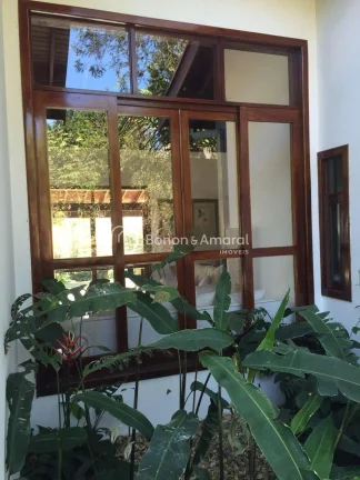 Imagem Sobrado à venda no Condomínio Clube de Campo em Valinhos, com 1.200 m² de terreno e 495 m² de á...