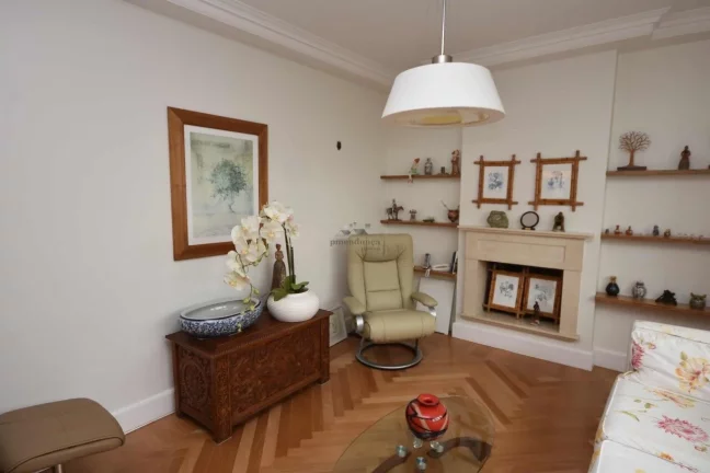 Imagem Excelente apartamento de alto padrão com 292 m² bem distribuídos, decorado de forma clean e harmo...