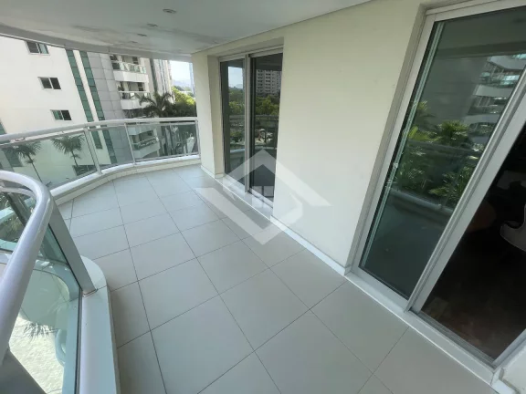 Imagem Apartamento de 4 Quartos para Venda na Barra da Tijuca com 407 m²