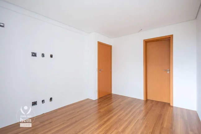 Imagem Sobrado com terraço, 3 quartos sendo 1 suíte, 2 vagas de garagem à venda por R$ 1.014.425,73 - Santa Cândida - Curitiba/PR