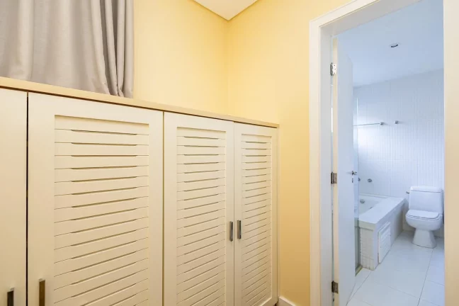Imagem Casa em Condomínio de 4q. em Campo Comprido