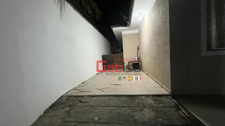 Imagem Casa com 3 dormitórios à venda, 107 m² por R$ 570.000,00 - Guriri - Cabo Frio/RJ