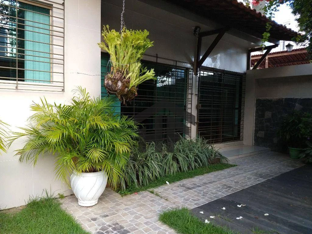 Imagem Casa com 4 Quartos à Venda, 330 m² em Poço - Recife