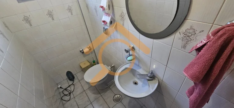 Imagem Casa em Condomínio à Venda em São Paulo-SP, Jardim Campo Grande: 4 Quartos, 2 Suítes, 3 Salas, 5 Banheiros, 4 Vagas, 250 m². Oportunidade para Reforma: 2 Casas, 350 m².