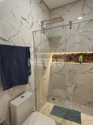 Imagem Casa com 4 quartos, sendo todos suítes, 01 com closet, piscina no Alphaville